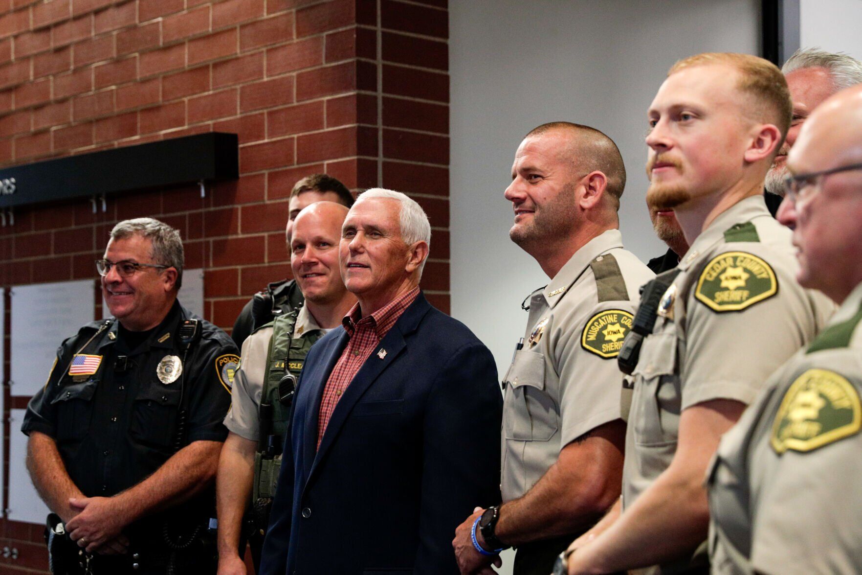 092922-qc-nws-pence-27.jpg
